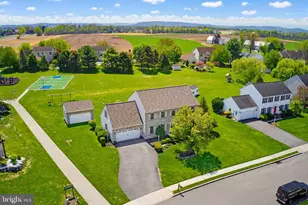 40 Jewel Dr, Mount Joy, PA 17552 - Photo 36