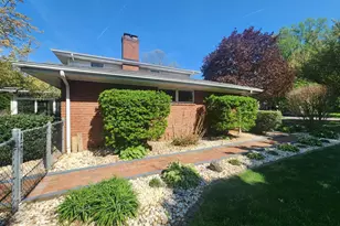 85 Country Ln, Landisville, PA 17538 - Photo 8