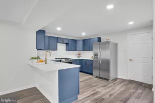335 N Market St, Elizabethtown, PA 17022 - Photo 6
