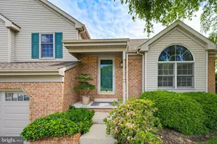 65 Brookfield Dr, Elizabethtown, PA 17022 - Photo 2