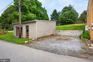675 E Market St, Marietta, PA 17547 - Photo 44
