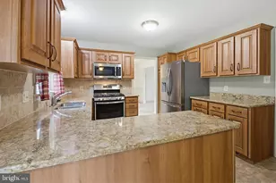 160 Crest Ave, Lancaster, PA 17602 - Photo 10