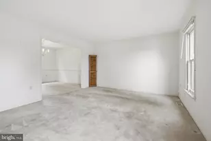 160 Crest Ave, Lancaster, PA 17602 - Photo 4