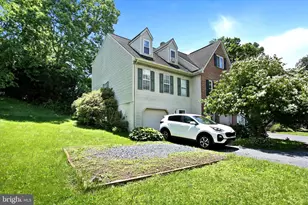 123 Hampden Dr, Mountville, PA 17554 - Photo 1