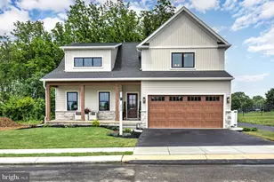 230 Parkside Pl, Lancaster, PA 17602 - Photo 2