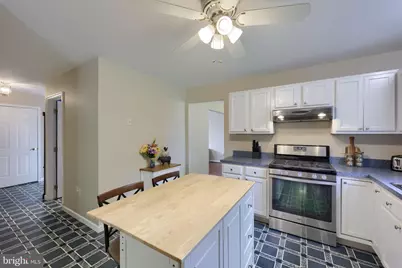 4098 Willow Lane, Columbia, PA 17512 - Photo 6