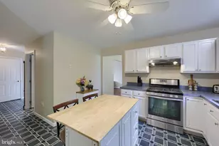 4098 Willow Ln, Columbia, PA 17512 - Photo 6