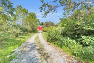 1095 Texter Mountain Rd, Robesonia, PA 19551 - Photo 4