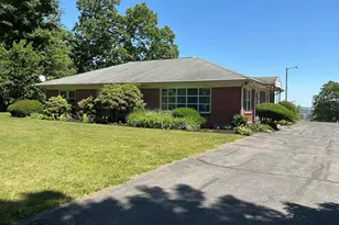1054 Ridge Rd, Elizabethtown, PA 17022 - Photo 2
