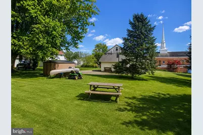 221 N Market Avenue, Mount Joy, PA 17552 - Photo 6
