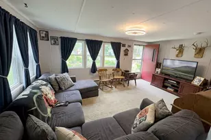 221 N Market Ave, Mount Joy, PA 17552 - Photo 2