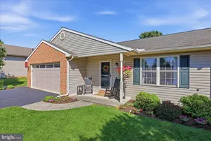 523 Foggy Bottom Rd, Ephrata, PA 17522 - Photo 1