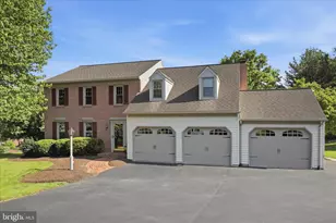 9 Round House Dr, Lititz, PA 17543 - Photo 4