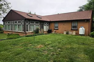 156 Hostetter Ln, Lancaster, PA 17602 - Photo 4