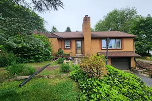 156 Hostetter Ln, Lancaster, PA 17602 - Photo 1