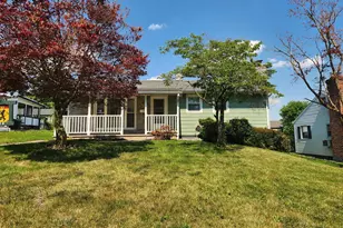 229 N Maple St, Elizabethtown, PA 17022 - Photo 1