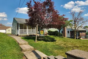 229 N Maple St, Elizabethtown, PA 17022 - Photo 4