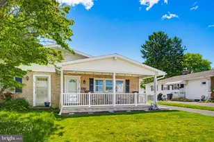 449 W Marion St, Lititz, PA 17543 - Photo 2