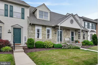 407 Cobblestone Lane, Lancaster, PA 17601 - Photo 2