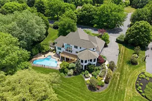 367 Millpond Dr, Lititz, PA 17543 - Photo 2