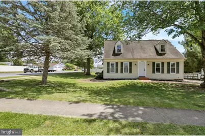 592 Mulberry, Elizabethtown, PA 17022 - Photo 2