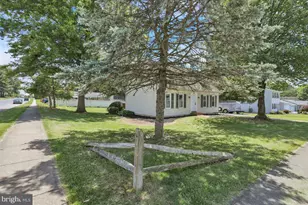 592 Mulberry, Elizabethtown, PA 17022 - Photo 6
