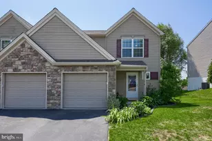 216 Eagle Dr, Ephrata, PA 17522 - Photo 1