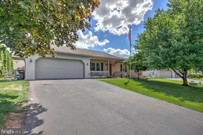 559 Greenview Drive, Denver, PA 17517 - Photo 2