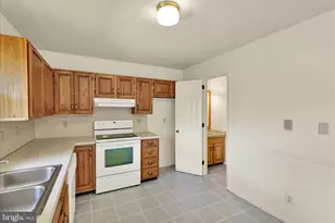 588 Mt Gretna Rd, Elizabethtown, PA 17022 - Photo 10