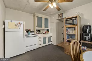 50 52 & 52-A Gross St, Ephrata, PA 17522 - Photo 4