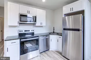 11 E Walnut St, Lancaster, PA 17602 - Photo 6