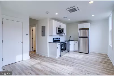 11 E Walnut Street #3, Lancaster, PA 17602 - Photo 2