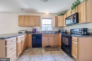 271 Wildflower Dr, East Earl, PA 17519 - Photo 12