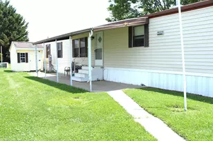 440 Daisy Dr, New Providence, PA 17560 - Photo 2