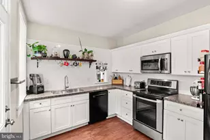 230 W Strawberry St, Lancaster, PA 17603 - Photo 6