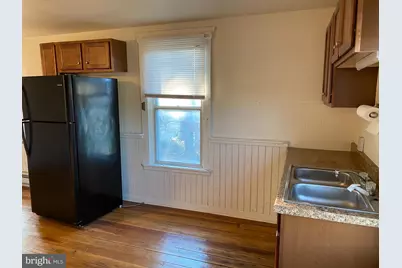 29 E Main Street #4, Ephrata, PA 17522 - Photo 2