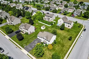 299 Robin Dale Dr, Leola, PA 17540 - Photo 6