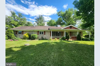 723 W Sunhill Road, Manheim, PA 17545 - Photo 1
