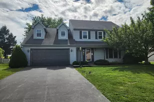 404 Mentzer Ave, New Holland, PA 17557 - Photo 2