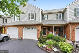 129 Pepperton Ct, Lititz, PA 17543 - Photo 2