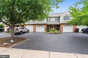129 Pepperton Ct, Lititz, PA 17543 - Photo 4