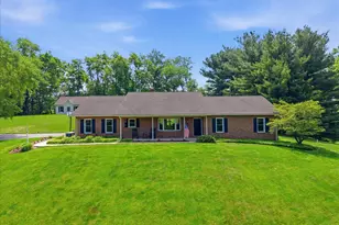 690 Indian Run Rd, Millersville, PA 17551 - Photo 4