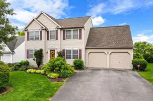420 Woodhall Dr, Willow Street, PA 17584 - Photo 1