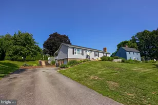 8 Kay Dr, Lancaster, PA 17603 - Photo 4