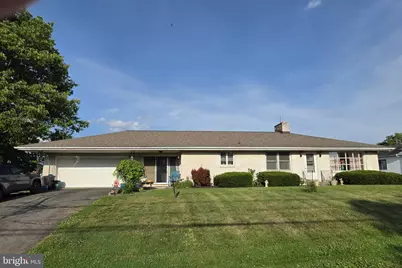 35 Trail Road N, Elizabethtown, PA 17022 - Photo 1
