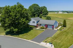 91 Buchland Rd, Ephrata, PA 17522 - Photo 2