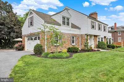 425 E College Avenue, Elizabethtown, PA 17022 - Photo 2