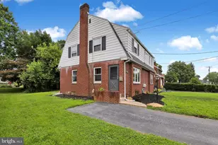 545 E High St, Elizabethtown, PA 17022 - Photo 4