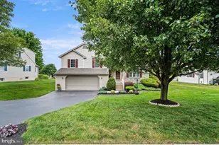 349 Farm View Dr, East Earl, PA 17519 - Photo 1