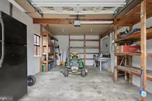 923 Rohrerstown Rd, Lancaster, PA 17601 - Photo 14